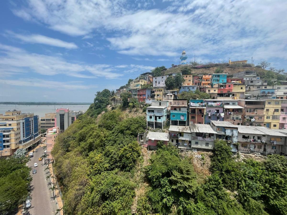 Suite Frente Al Rio En Puerto Santa Ana Riverfront Guayaquil Exteriér fotografie