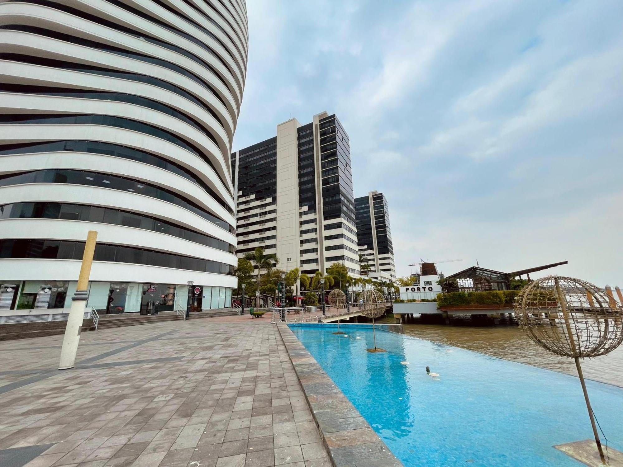 Suite Frente Al Rio En Puerto Santa Ana Riverfront Guayaquil Exteriér fotografie